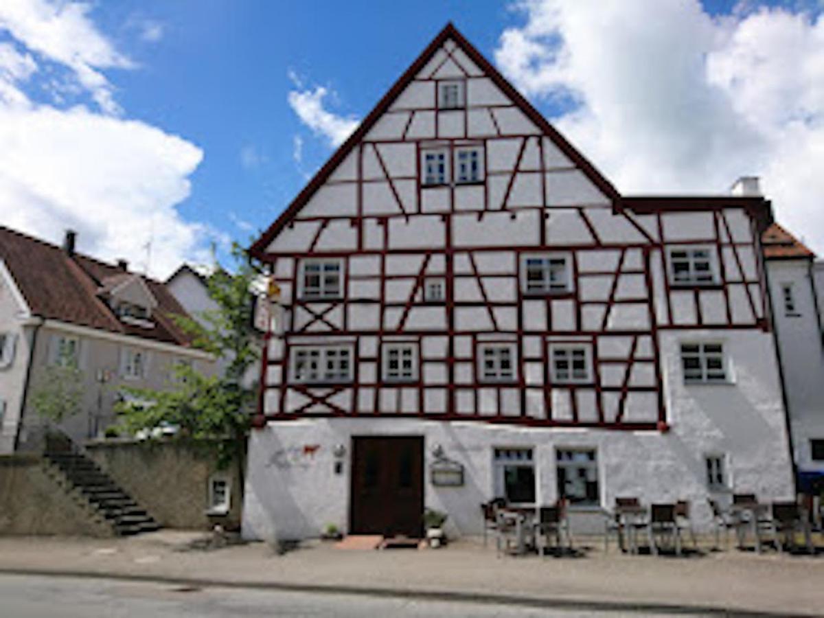Hotel Schildwirtschaft Zum Rothen Ochsen Laupheim Esterno foto