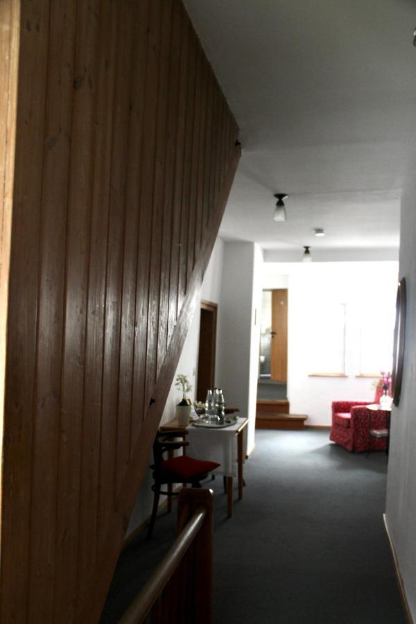 Hotel Schildwirtschaft Zum Rothen Ochsen Laupheim Esterno foto