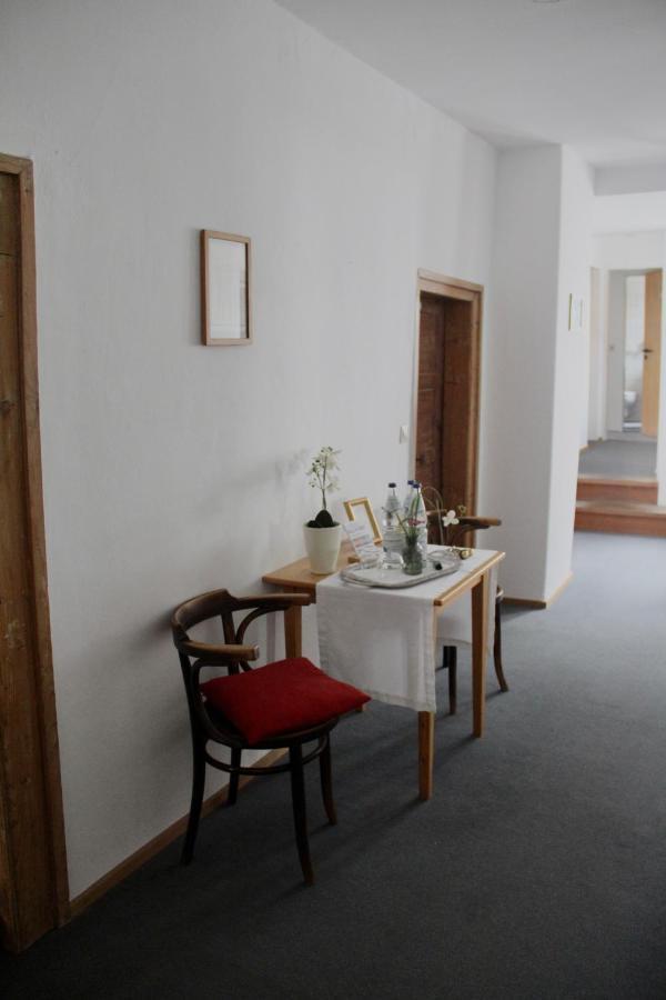 Hotel Schildwirtschaft Zum Rothen Ochsen Laupheim Esterno foto